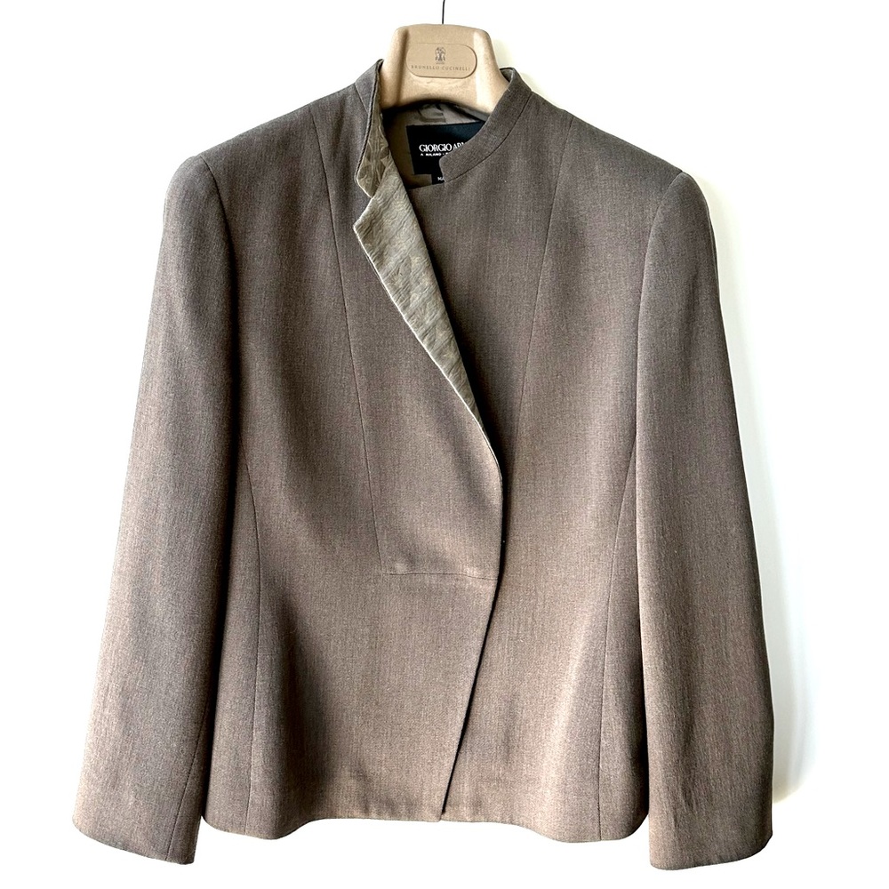 Giorgio Armani Wool Blazer Jacquard lapel, EUC, size It 40, US 4